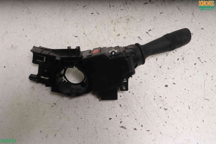 Bryter blink til Toyota Auris 2013-2015 (Type II, Fase 1)  (TOYOTA|8414002720|)