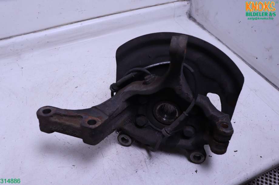 Hjulspindel høyre foran til Nissan Qashqai 2010-2014 (Type I, Fase 2)  (NISSAN|40014JD000|)