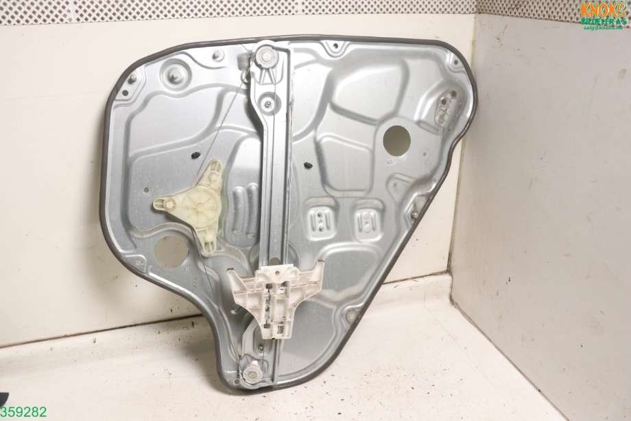 Ruteheis til Hyundai i30 2007-2012 (Type I)  (HYUNDAI|83471 2R010|)