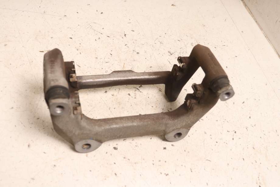 Bremsecaliper brakett til Mercedes GLE, 2019-->> (W167) (W167) (MERCEDES|A 167 421 82 01)