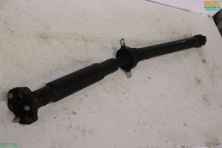 Mellomaksel til BMW X3 2010-2017 (F25) (F25) (BMW|26 10 7 589 801|)
