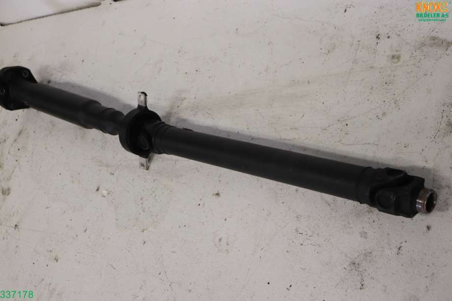 Mellomaksel til BMW X3 2010-2017 (F25) (F25) (BMW|26 10 7 589 801|)