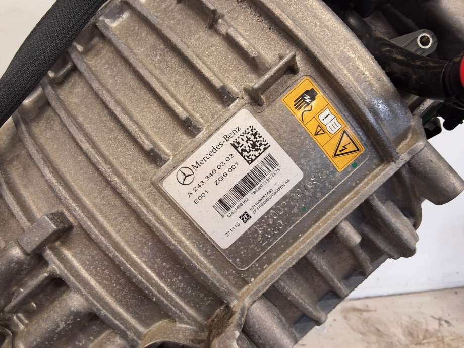 Motor elbil foran til Mercedes EQB 2022-->>  (MERCEDES|A 243 340 89 02|)