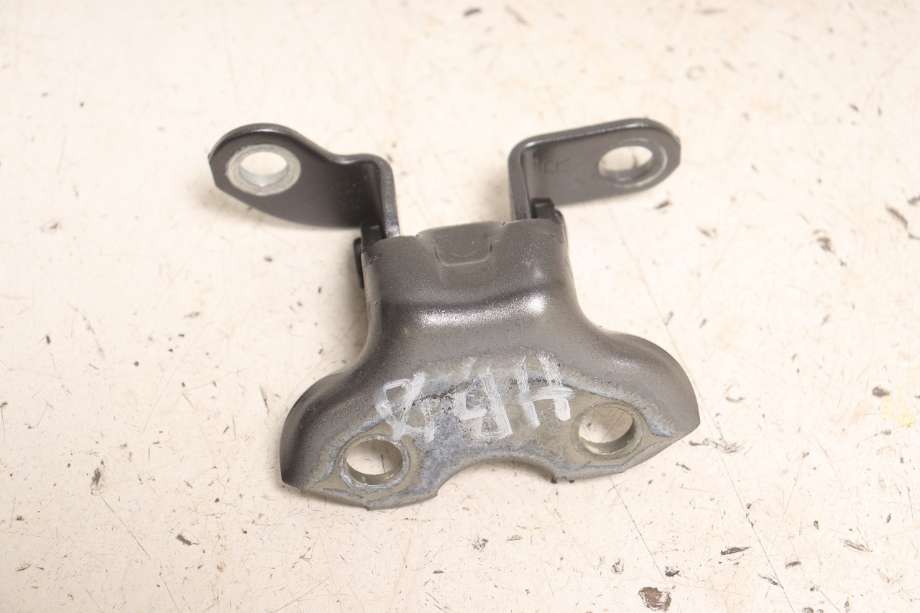 Hengsler til Toyota RAV4 2019-->> (Type V)  (TOYOTA|6875020122|)