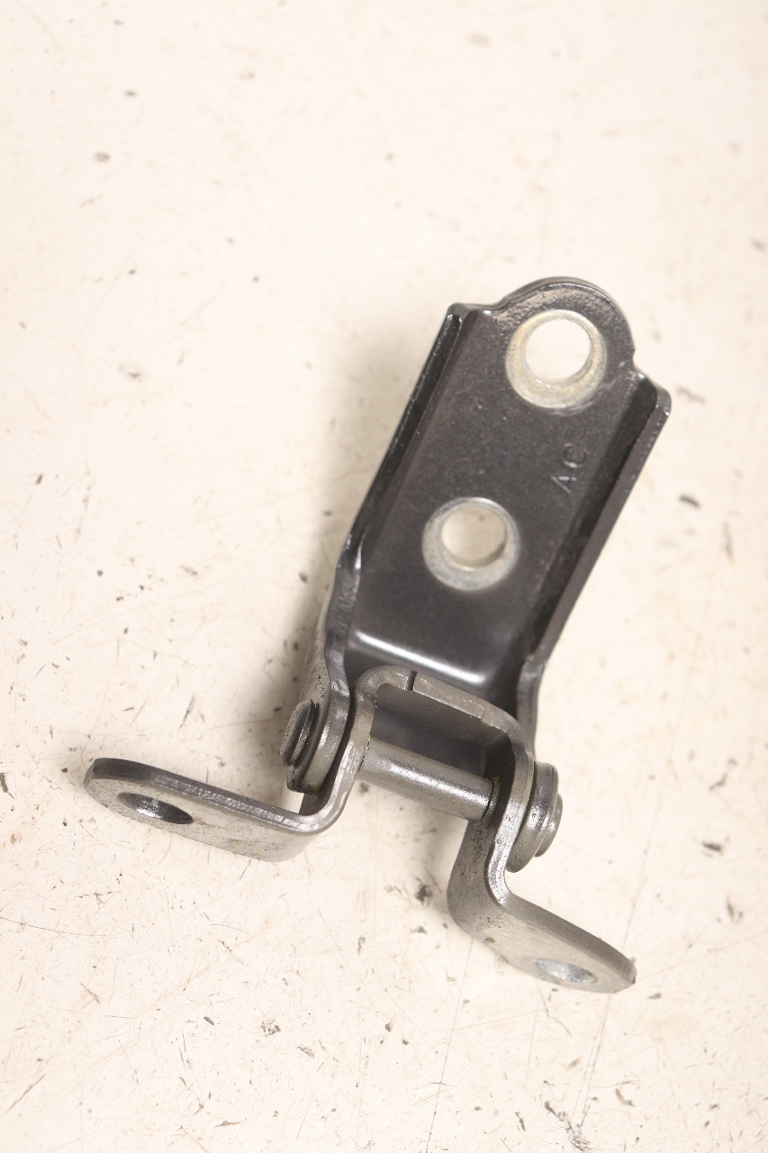 Hengsler til Toyota RAV4 2019-->> (Type V)  (TOYOTA|6877033050|)