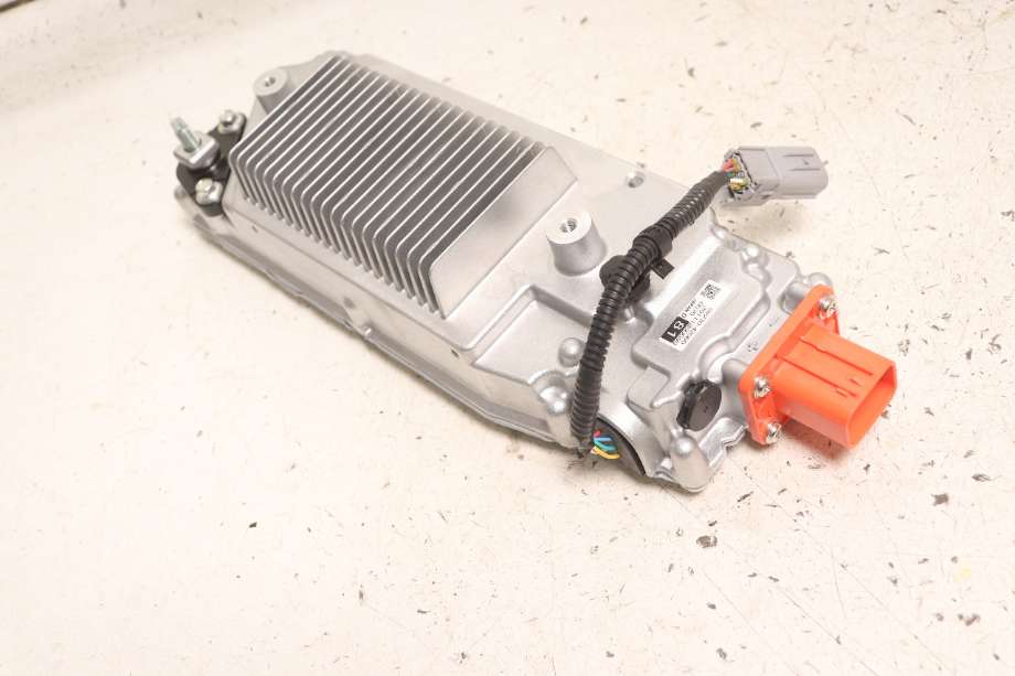 DCDC converter hybrid til Toyota RAV4 2019-->> (Type V)  (TOYOTA|G927042060|)