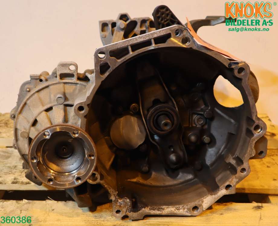 Girkasse manuell til VW Caddy 2015-2020 (Type III, Fase 3)  (VOLKSWAGEN|0A4 300 052 B|)