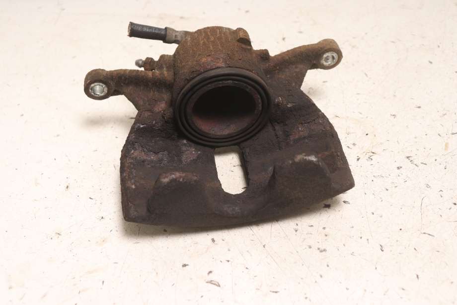 Bremsecaliper venstre foran til VW Caddy 2015-2020 (Type III, Fase 3)  (VOLKSWAGEN|8V0 615 123|)