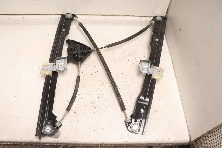 Ruteheis til VW Caddy 2015-2020 (Type III, Fase 3)  (VOLKSWAGEN|2K5 837 461|)