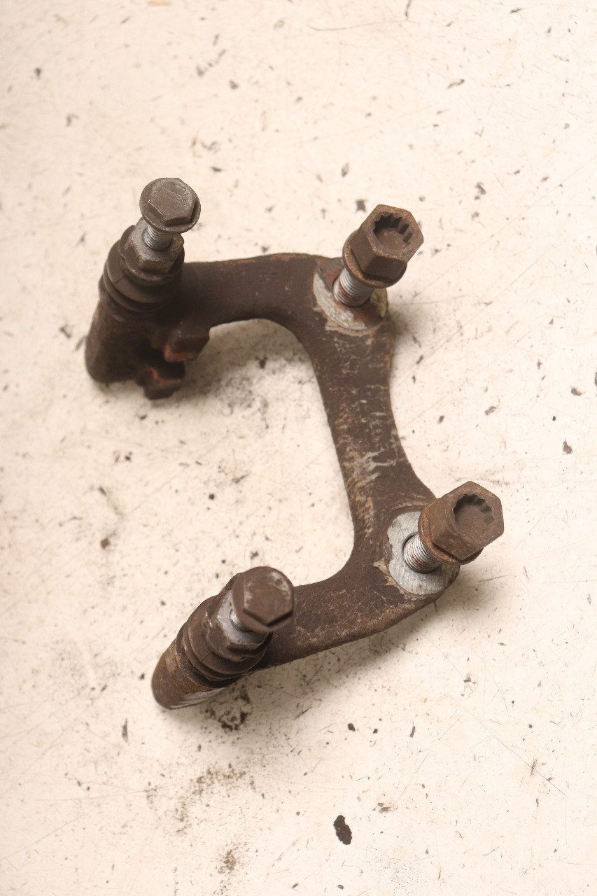 Bremsecaliper brakett til VW Caddy, 2010-2015 (Type III, Fase 2) (VOLKSWAGEN|1K0 615 425 P)