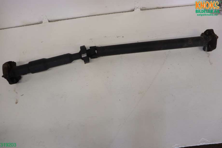 Mellomaksel til BMW X1, 2009-2015 (E84) (E84) (BMW|26 10 7 573 482)