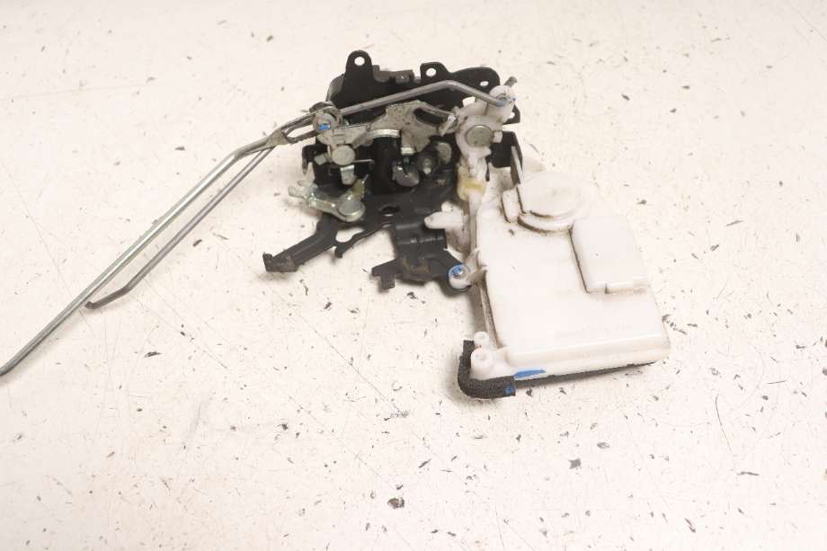 Låsekasse venstre til Mazda BT-50 2007-2013  (MAZDA|UR8059310C|)