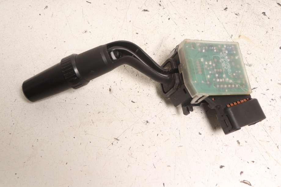 Bryter visker til Mazda BT-50 2007-2013 (MAZDA|UR7966128|)