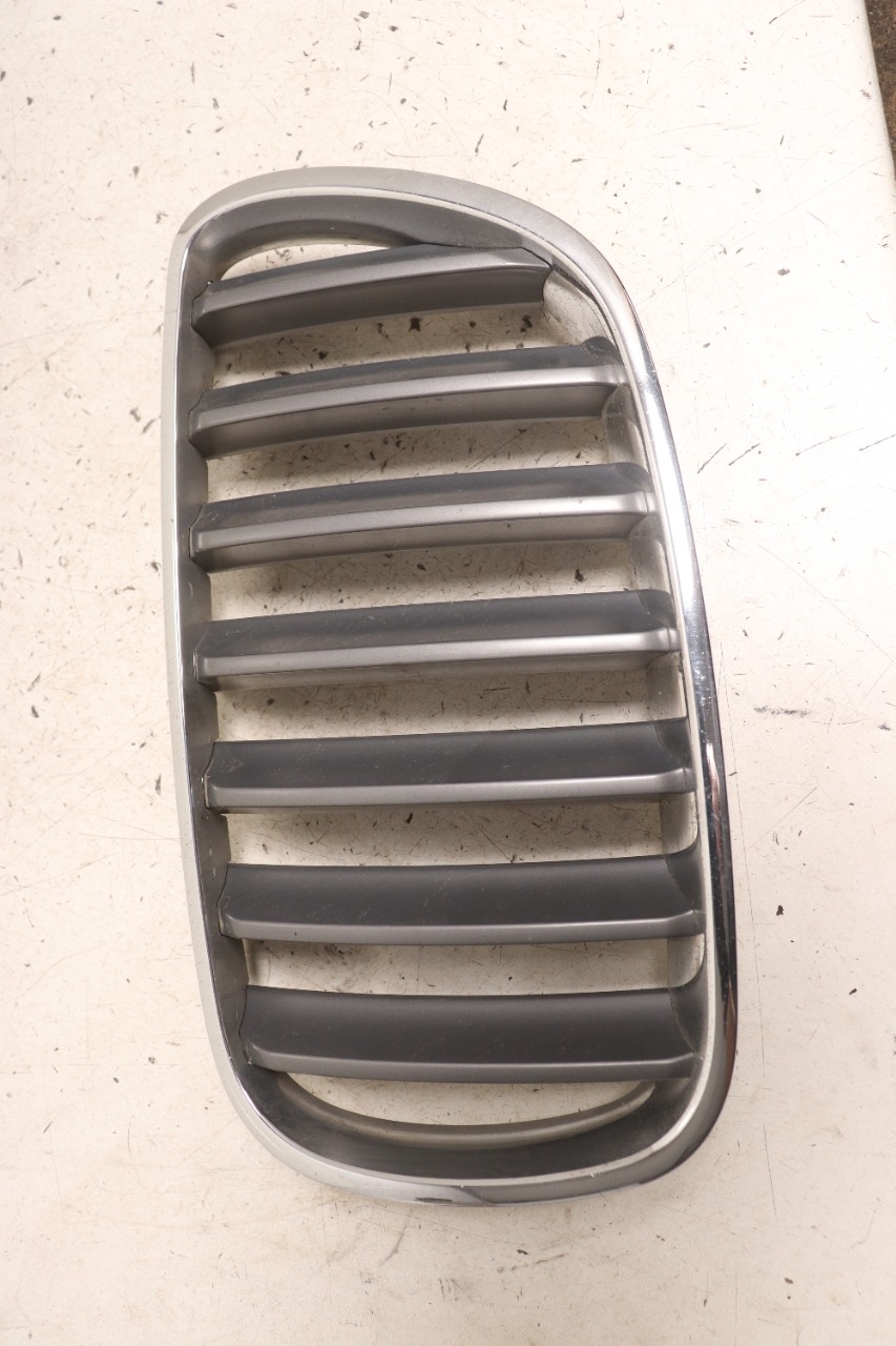Grill venstre til BMW X3 2007-2010 (Fase 2) (E83) (E83) (BMW|51 11 3 420 091|)