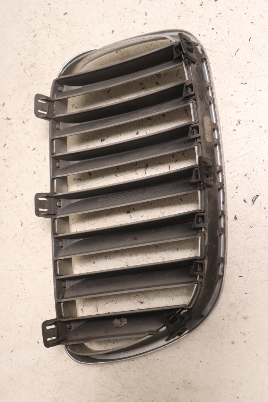 Grill venstre til BMW X3 2007-2010 (Fase 2) (E83) (E83) (BMW|51 11 3 420 091|)