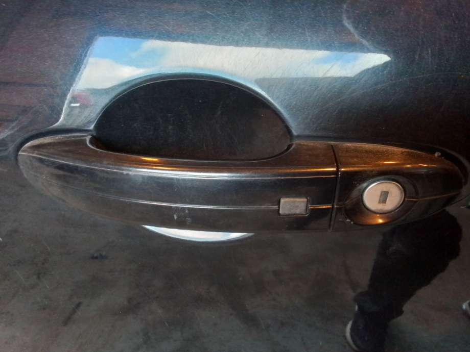 Dørhåndtak utv venstre foran til Ford S-Max, 2010-2015 (Type I, Fase 2)  (FORD|1776941)