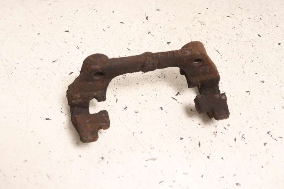 Bremsecaliper brakett til Ford Transit Connect, 2013-2018 Type II, Fase 1  (FORD|1901642)