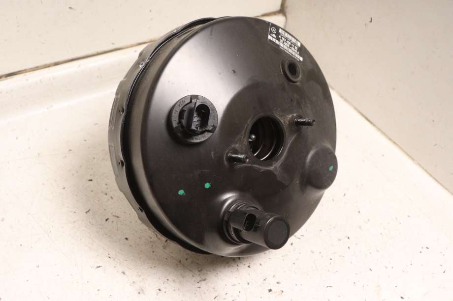 Bremsekraft-forsterker til Mercedes ML 2005-2011 (W164) (W164) (MERCEDES|A 164 431 05 27|)