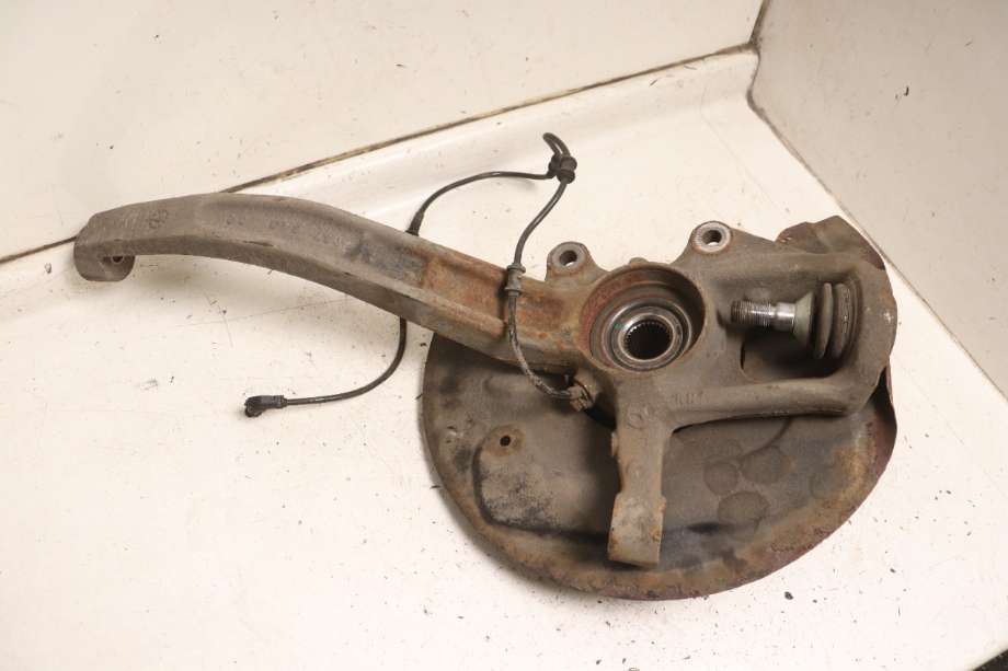Hjulspindel høyre foran til Mercedes ML 2005-2011 (W164) (W164) (MERCEDES|A 164 330 22 20|)