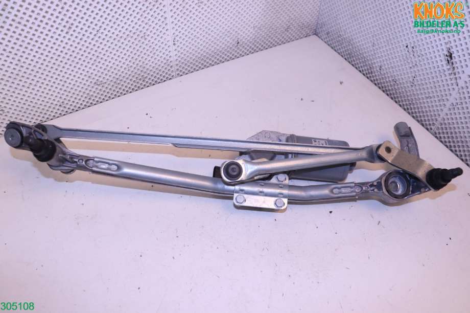 Viskermotor frontrute til BMW 3-Serie 2005-2011 (E90/E91/E92/E93) (E90/E91/E92/E93) (BMW|61 61 7 161 711|)