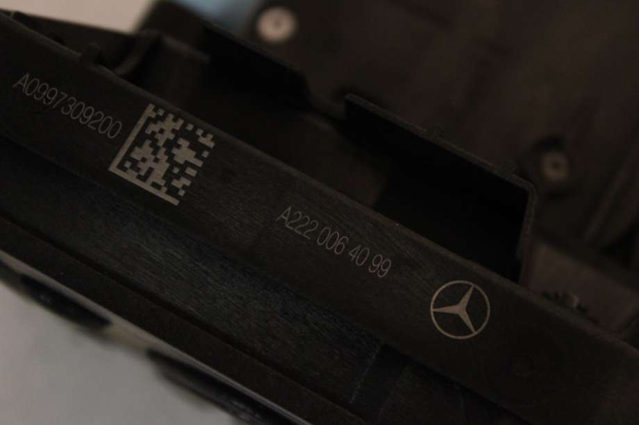 Låsekasse høyre til Mercedes EQC 2019-->>  (MERCEDES|A 099 730 92 00|)