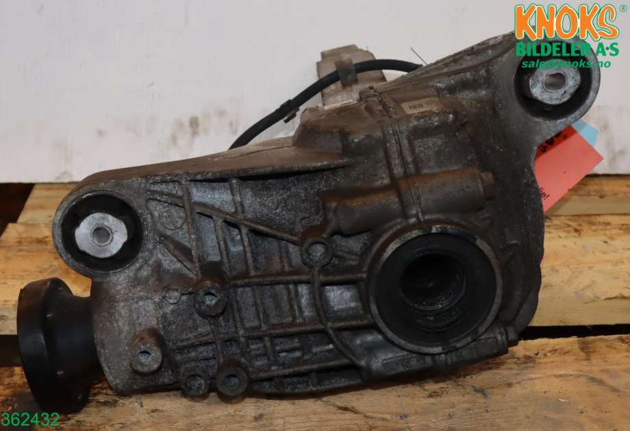 Kardang til Mercedes ML 2011-2015 (Fase 1) (W166) (W166) (MERCEDES|A 166 330 02 00|)