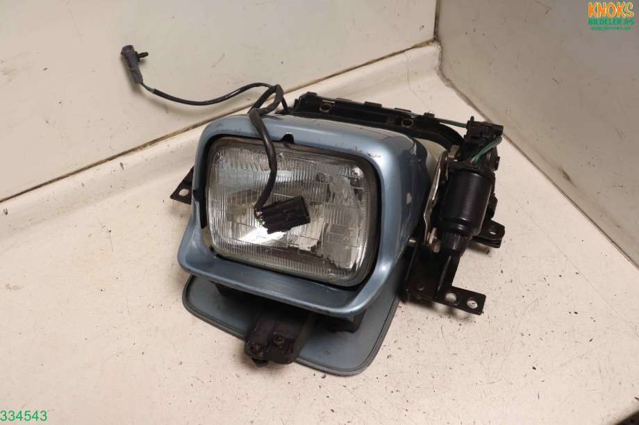 Frontlykt høyre halogen til Chevrolet Corvette 1984-1996 (C4) (C4) (CHEVROLET|)