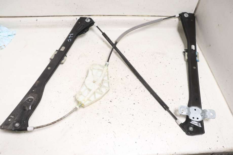 Ruteheis til VW Golf VI 2008-2012 (VOLKSWAGEN|1K5 837 462 B|)