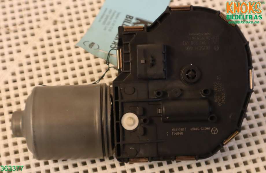 Viskermotor frontrute til Mercedes E-Klasse 2006-2009 (Fase 2) (W211) (W211) (MERCEDES|A 211 820 48 42|)