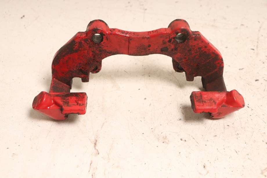 Bremsecaliper brakett til Ford Focus, 2011-2014 (Type III, Fase 1)  (FORD|1755022)