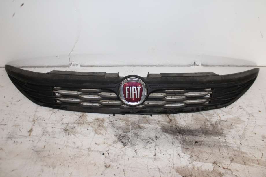 Grill til Fiat Doblo 2010-->> (Type II)  (FIAT|735615595|)