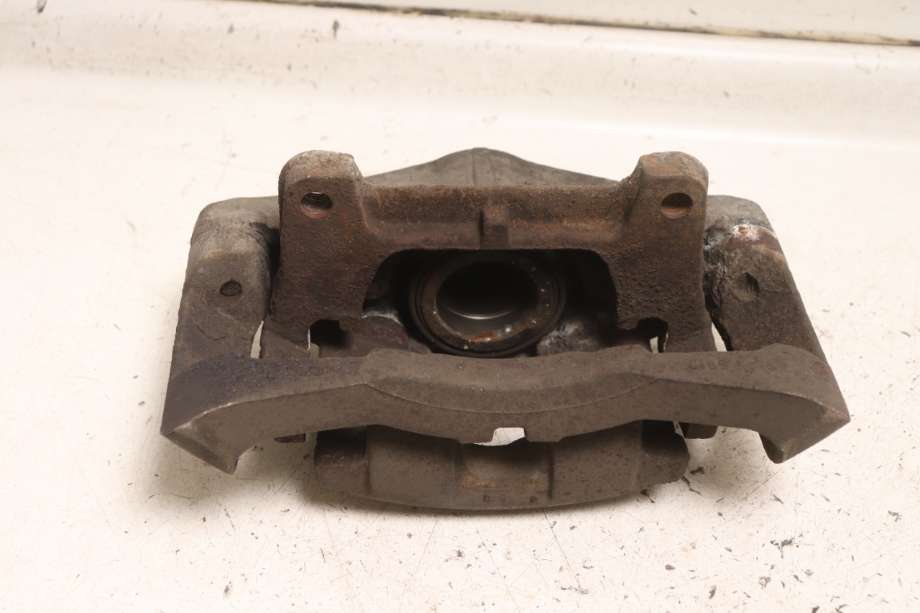 Bremsecaliper høyre foran til Audi A6 2008-2011 (Type III, Fase 2) (C6) (C6) (AUDI|4F0 615 124|)