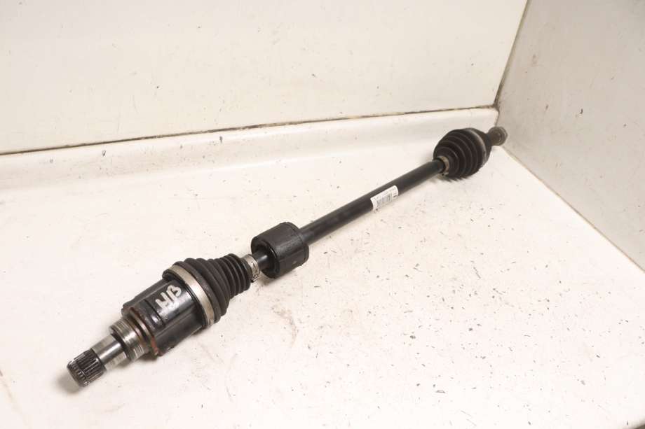 Drivaksel høyre bak til Mini Countryman 2010-2016 (R60) (R60) (MINI|33 20 9 813 708|)