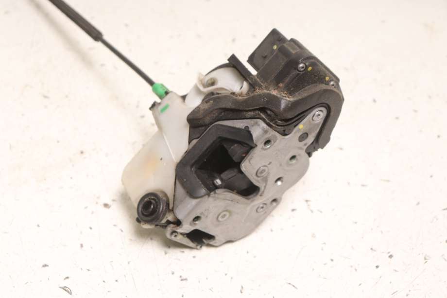 Låsekasse høyre til Opel Astra J 2010-2015 (OPEL|13579566|)