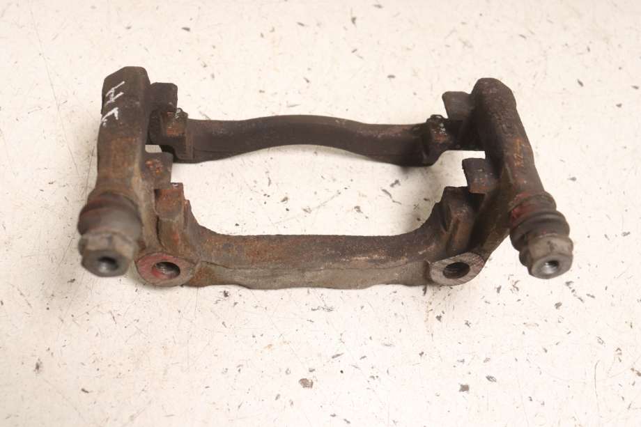 Bremsecaliper brakett til Mercedes CLA, 2013-2019 (C117) (C117) (MERCEDES|A 000 421 59 06)