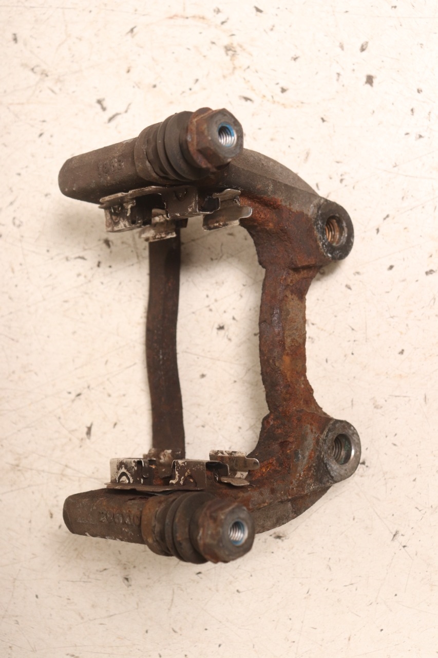 Bremsecaliper brakett til Mercedes CLA, 2013-2019 (C117) (C117) (MERCEDES|A 000 423 08 06)