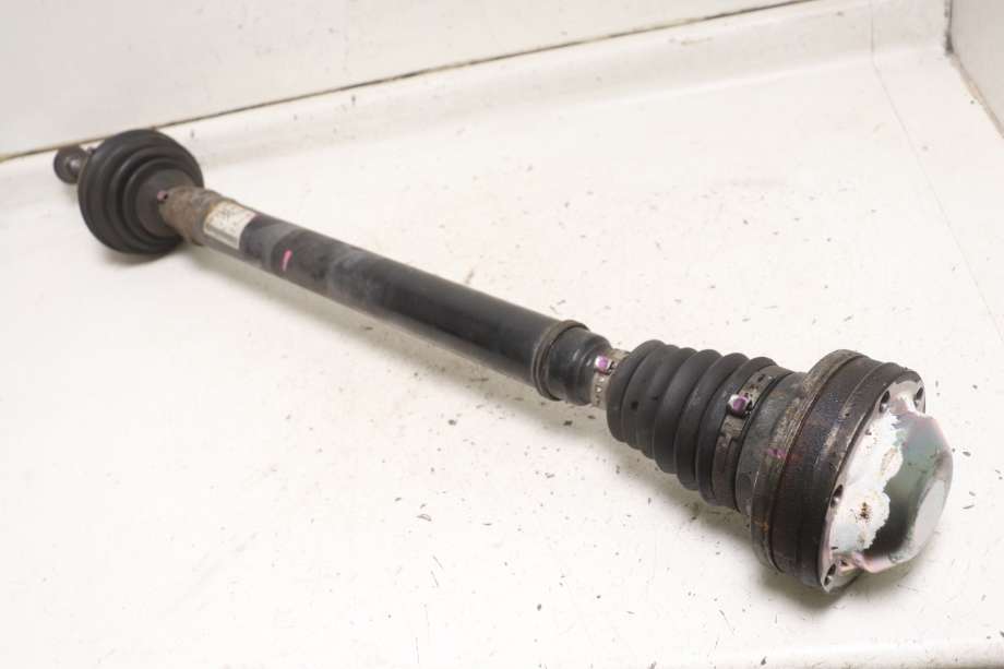 Drivaksel høyre foran til VW Golf VI 2008-2012  (VOLKSWAGEN|1K0 407 272 RR|)