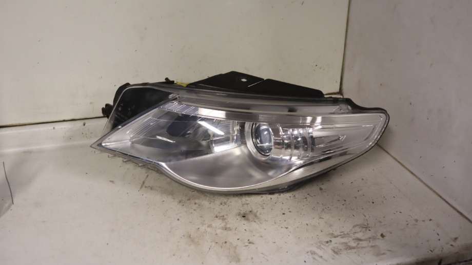 Frontlykt venstre halogen til VW CC 2008-2012 (PASSAT CC) (PASSAT CC) (VOLKSWAGEN|3C8 941 753 C|)
