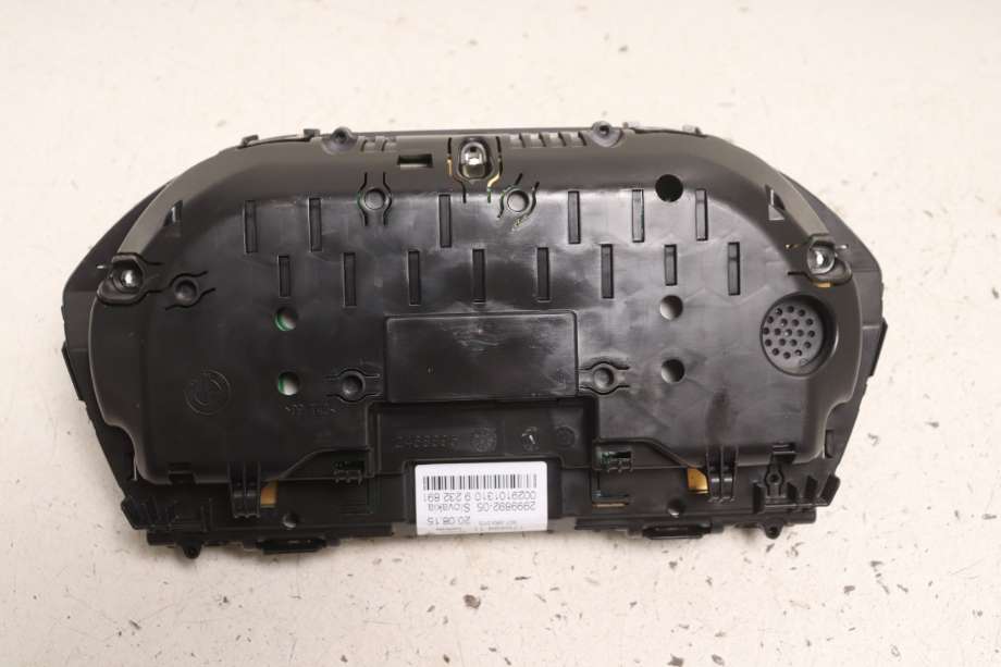 Instrumentpanel til BMW 1-Serie 2015-2019 (Fase 2) (F20/F21) (F20/F21) (BMW|62 10 8 794 220|)