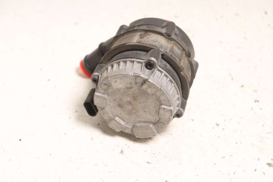 Sirkulasjonspumpe til Audi A3 2016-2020 (Type III, Fase 2)  (AUDI|04L 965 567|)