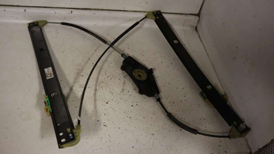 Ruteheis til Audi Q5 2012-2017 (Type I, Fase 2)  (AUDI|8R0 837 461 K|8R0 837 461 J|)