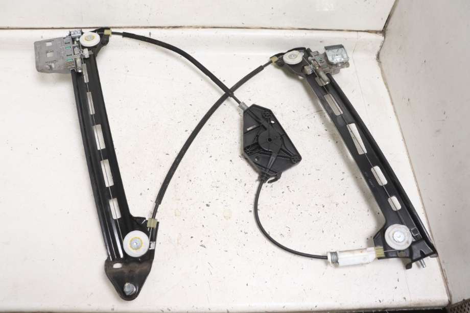 Ruteheis til VW CC 2008-2012 (PASSAT CC) (PASSAT CC) (VOLKSWAGEN|3C8 837 462 J|)