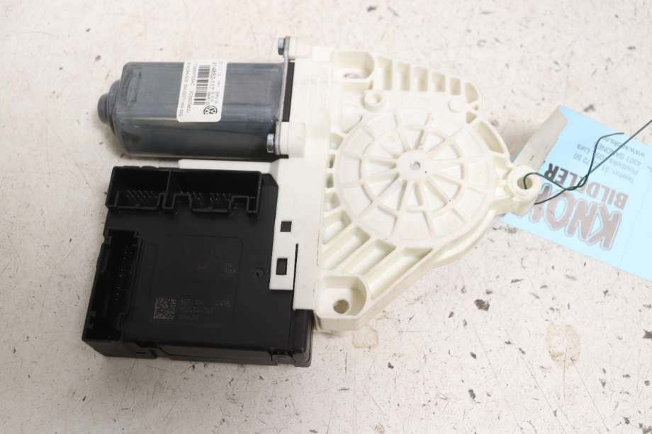 Ruteheis høyre foran til VW CC 2008-2012 (PASSAT CC) (PASSAT CC) (VOLKSWAGEN|1T0 959 702 AC|)