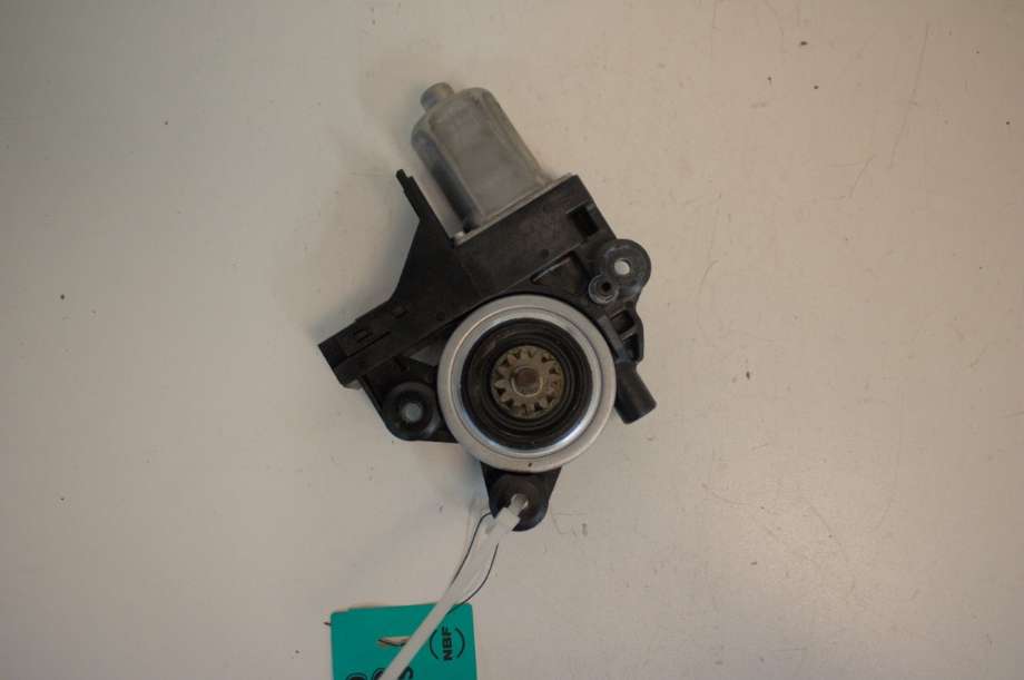 Ruteheis høyre til Volvo V70, 2007-2013 (Type III, Fase 1)  (VOLVO|30699648)