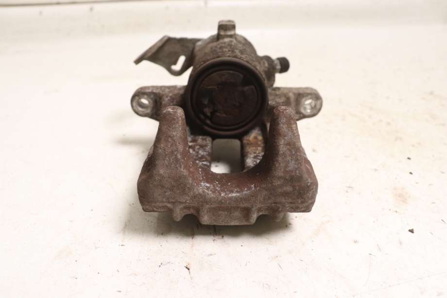Bremsecaliper venstre bak til Audi A1 2010-2014 (Type I, Fase 1)  (AUDI|6R0 615 423|)