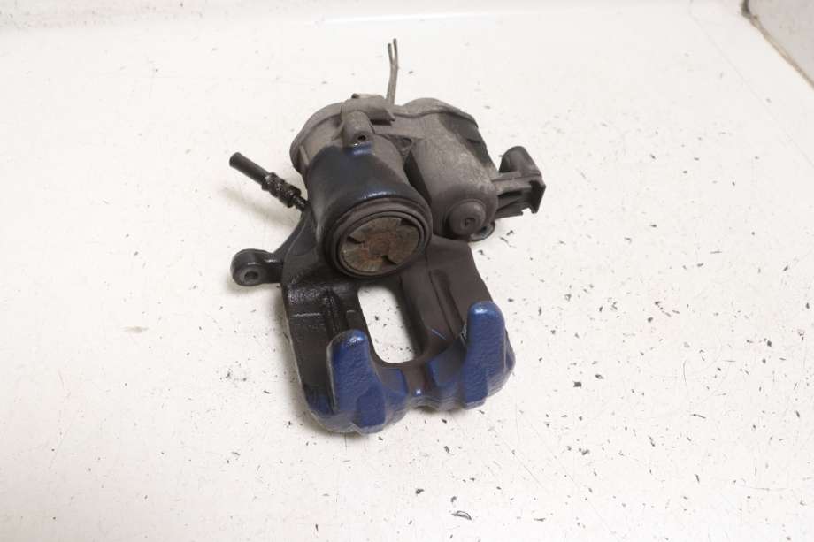 Bremsecaliper venstre bak til BMW 5-Serie 2010-2017 (F10/F11) (F10/F11) (BMW|34 21 7 845 815|34 21 6 794 618|)
