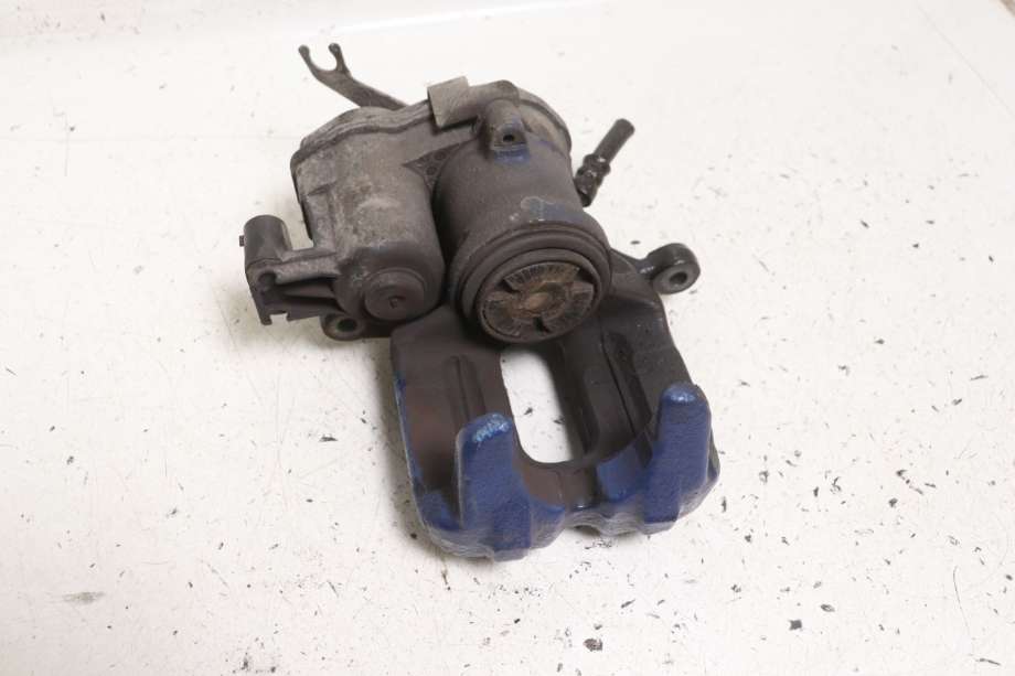 Bremsecaliper høyre bak til BMW 5-Serie 2010-2017 (F10/F11) (F10/F11) (BMW|34 21 7 845 816|34 21 6 794 618|)