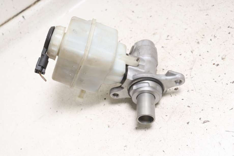 Bremsepumpe hoved til BMW 5-Serie 2010-2017 (F10/F11) (F10/F11) (BMW|34 33 6 799 903|)