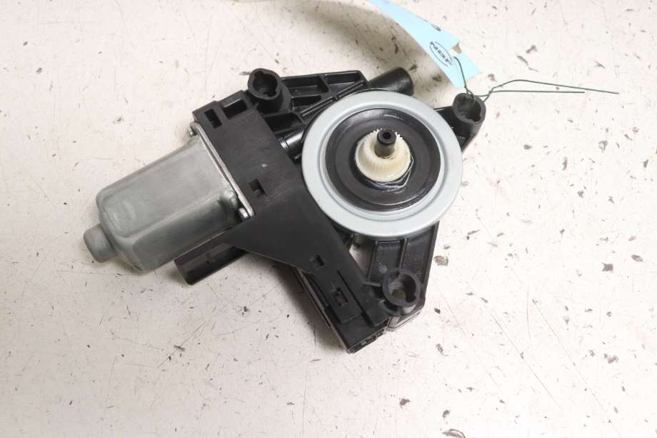 Ruteheis høyre bak til Volvo V70 2007-2013 (Type III, Fase 1)  (VOLVO|31253063|)