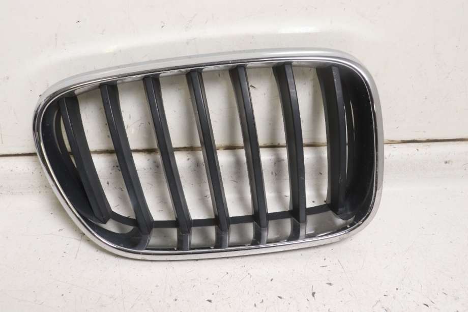 Grill høyre til BMW X3 2010-2017 (F25) (F25) (BMW|51 11 7 210 726|)